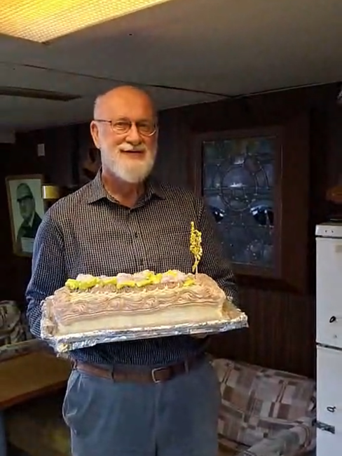 Юбилей начальника экспедиции Лобанова В.Б. 