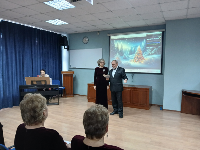 Елена Дмитриева и Сергей Ничепоренко. «Диалог у новогодней ёлки»